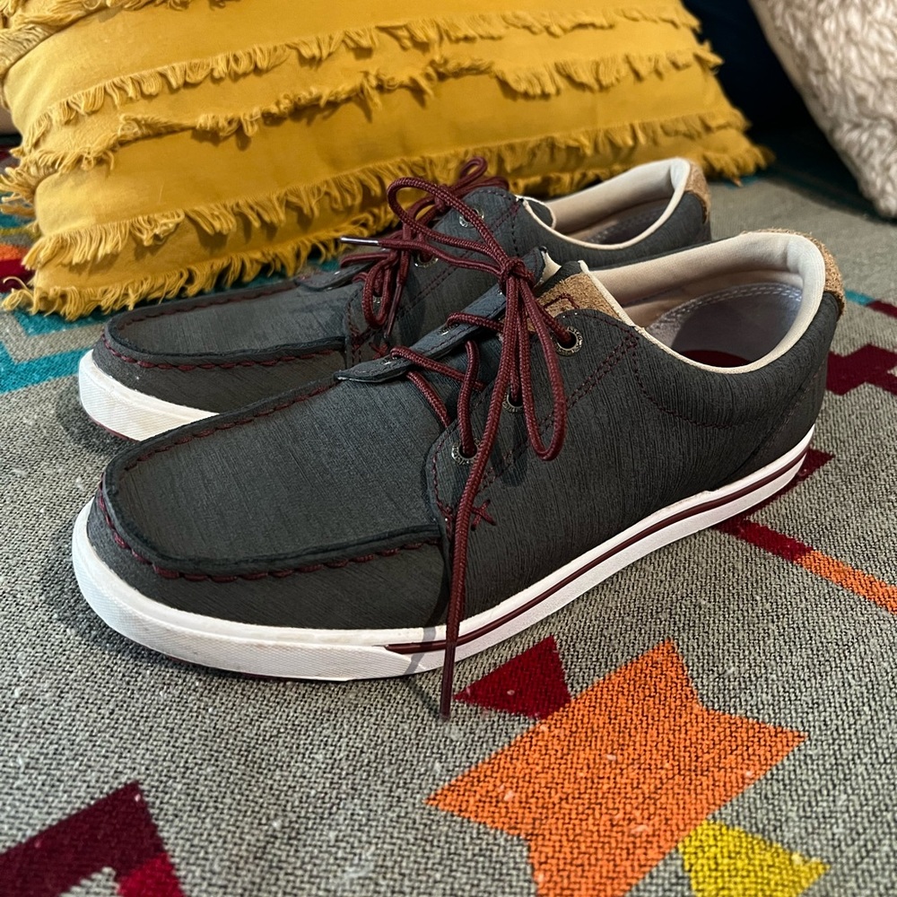 Womens twisted x shoes 8.5